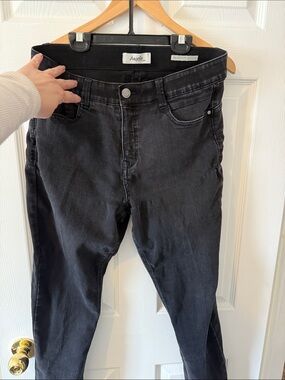 Angels Black Denim shaping Casual jeans